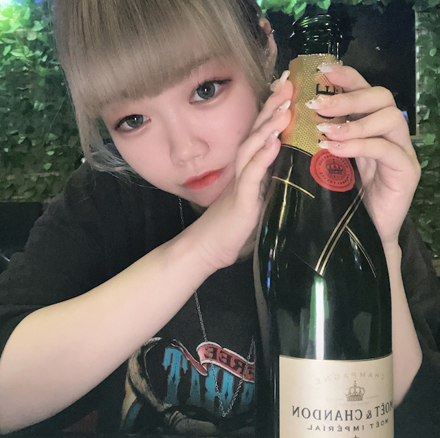 プロフィール写真10・ユリ【朝昼ふくろう】｜