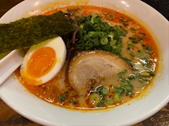 よな「ラーメン✨」