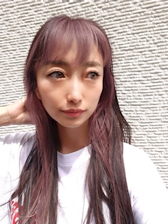 プロフィール写真2・よしな｜Girl's Bar Blue・ブルー - 歌舞伎町のガールズバー