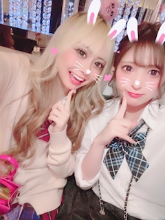 イヴ「制服イベントDay 2 💞」