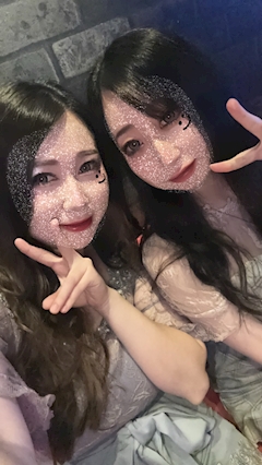 綾波　ロゼ🌹🍸「悩むなぁ🤔😆」