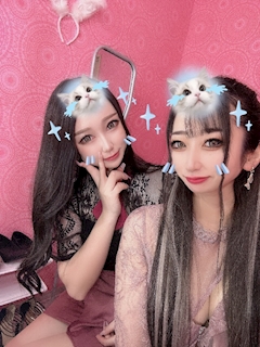 綾波　ロゼ🌹🍸「しゅっっ🐶🐶」