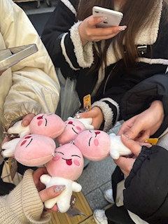 みお 【POP STAR】「オソロイ🍑🩷」