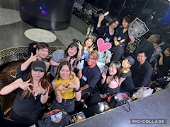 美沙ママ@F8期生「シャンパン🍾パフォーマンス」