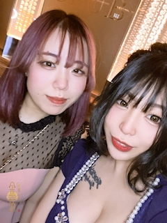 篠崎 彩 ❀New Ever❀「明日の出勤が不安すぎて吐きそうになった私は気を紛らわすためにステーキを食べに行ったものの頼みすぎたせいで吐きそうになってる現実に後悔している昼下がり」
