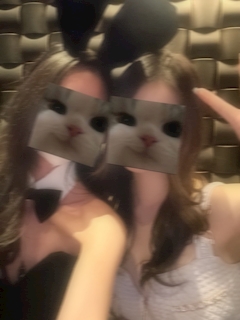 🐰Cameliaバニーブログ🐰「🤳🏻🤍」