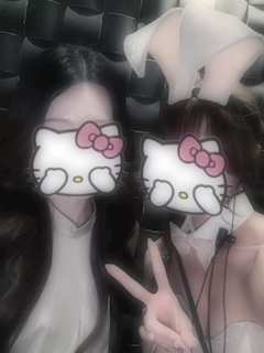 🐰Cameliaバニーブログ🐰「🤳🏻🤍」