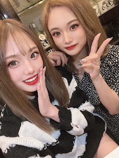めい「👩🏻‍🤝‍👩🏼💗」