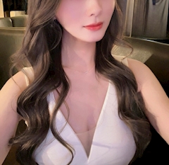 プロフィール写真1・冬月ましろ｜ドレスライン立川