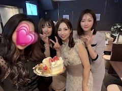 唯「誕生日おめでとう🎂🎂🎂」