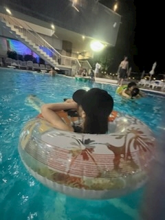 プロフィール写真1・めい｜Girls Bar ViVi・ヴィヴィ - 登戸・向ヶ丘遊園のガールズバー