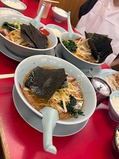 へべれけ酔拳あや【JJ-上野】「4月ありがとう‼️5月もヨロでし😼」