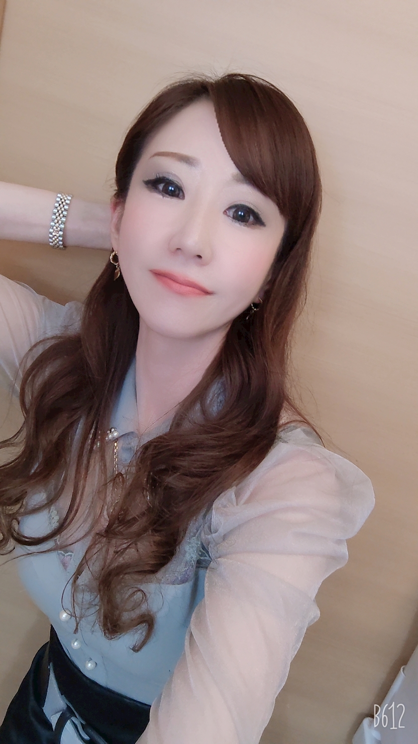 　ニューハーフ熟女 ニューハーフの日＊ - 😻星乃ななミセスカフェ光名古屋錦😻 - 錦 キャバクラ・Mrs.CAFE 光【ポケパラ】