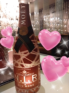 💋愛沢 ゆきの「🍾✴︎ .。」