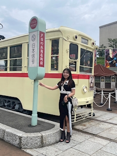 プロフィール写真3・まなみ🐰🤍|Lowell・ロウェル - 飯田橋のガールズバー