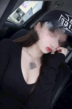 りさ「出勤してるよ☁️」