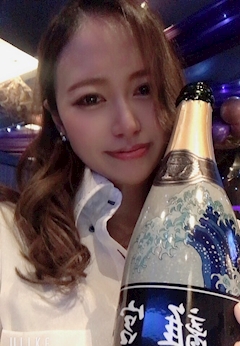 プロフィール写真8・月乃 りか|Mrs.CAFE~離宮~・ミセスカフェ リキュウ - 名古屋 錦の熟女パブ/熟女キャバクラ