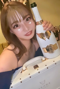プロフィール写真3・ともみ｜NEW CLUB DEAREST・ディアレスト - 富士のキャバクラ
