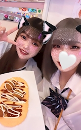 れな 😈🪽🤍「夏限定ふーど 全制覇！！！！！🌟 うししし！」