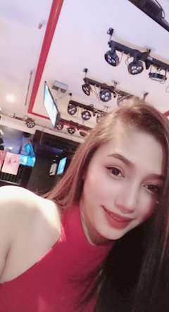 プロフィール写真10・HANA｜club 花水木・ハナミズキ - 名古屋 栄のインターナショナルパブ