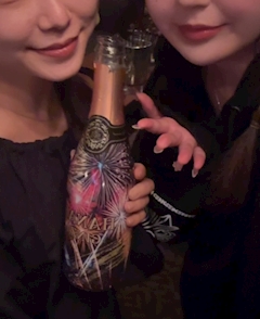 ゆうり「本日も出勤してます🎀」