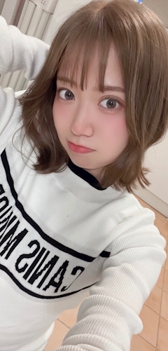 しょうな「4/19 😝😝😝」