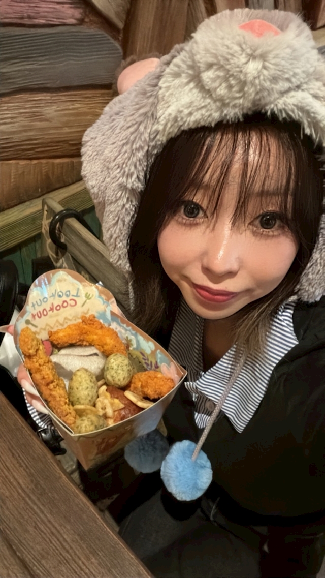 こめ Girls Bar Axis