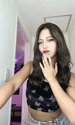 プロフィール写真2・MOMO|GIRL'S BAR DaiCE・ダイス - 小岩のガールズバー