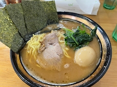 じゅり「ゴールデンウィークですね😎」