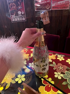 ヒカル「第一号ー✨」