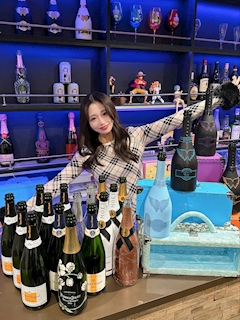 プロフィール写真3・ちさ🐝|cafe & bar はちみつ - 新宿のガールズバー