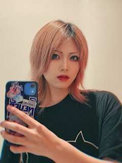 プロフィール写真27・びぃにゃ🐝神楽坂honey｜Girl's bar honey・ハニー - 神楽坂・飯田橋のガールズバー