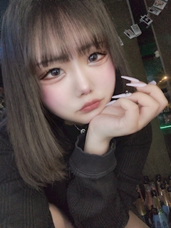 ゆうみ「爪がギャンギャン🍼🍼」