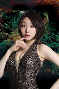 プロフィール写真1・みこ｜CLUB 涼水・リョウスイ - 名古屋 錦のキャバクラ