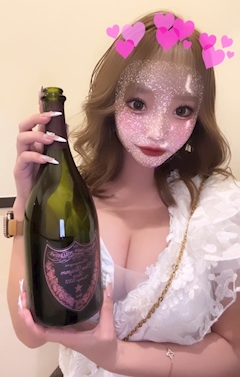 プロフィール写真3・りあん|Club Amue・アミュー - 佐世保・島地町のキャバクラ