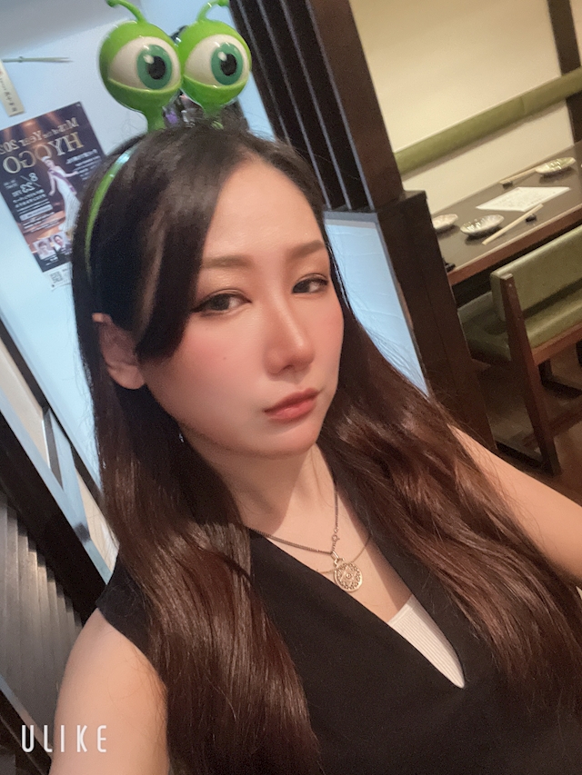 プロフィール写真2・マネコ｜