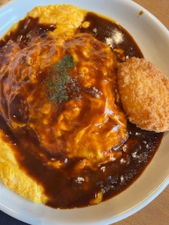 ゆり「🍳🍅🍚」
