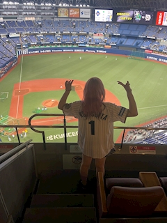 プロフィール写真2・りんか｜Mole・モレ  - ミナミのスナック