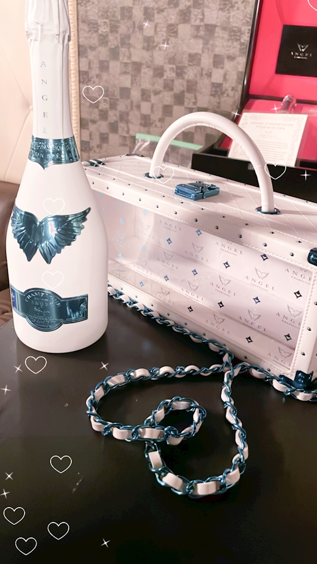 プロフィール写真1・スタッフG｜錦 キャバクラ・ヴィルシーナ