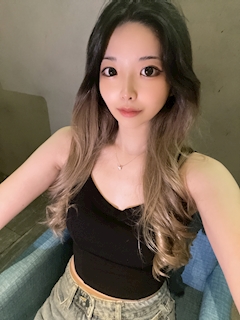 プロフィール写真5・🩷れん🩷ギリ店長|カフェ&カラオケバー KATASE・カタセ - 四ツ谷のガールズバー
