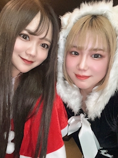 あみ「仲良しPhoto😆🤍💙」