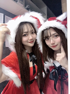 あみ「仲良しPhoto😆🤍💙」