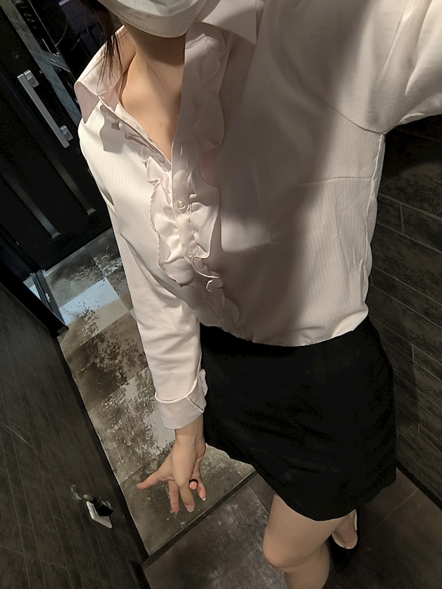 かりん GIRLS LOUNGE BAR VIP