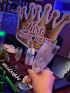 はな「日曜日ありがとうございました❣️🥂✨️」