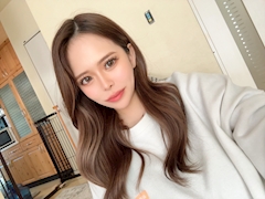 プロフィール写真2・しおり｜Girl’s Bar DINER’S 津田沼店・ダイナーズ - 津田沼のガールズバー