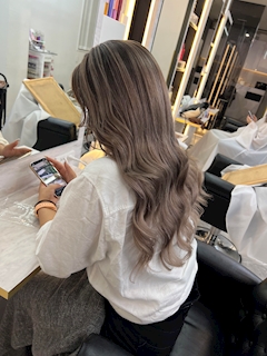 プロフィール写真1・しおり｜Girl’s Bar DINER’S 津田沼店・ダイナーズ - 津田沼のガールズバー