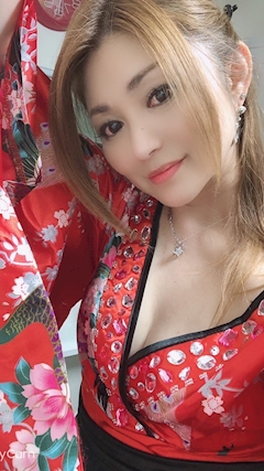 プロフィール写真10・波江　あき(๑˃̵ᴗ˂̵)♡｜錦 ラウンジ HANARE