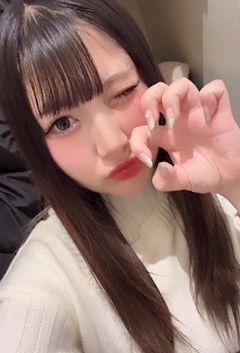 せいら「ダラダラday🤍🤍」