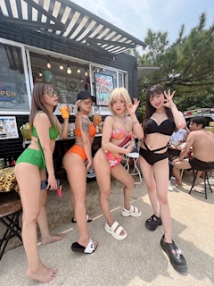 隣乃つくし「ビキニ」