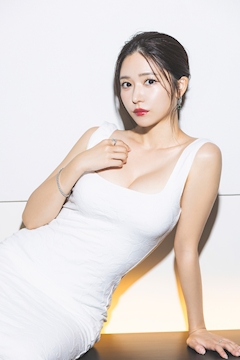プロフィール写真5・月貴 みれい｜BARCELONA 妃翠・ヒスイ - すすきのニュークラブ（キャバクラ）